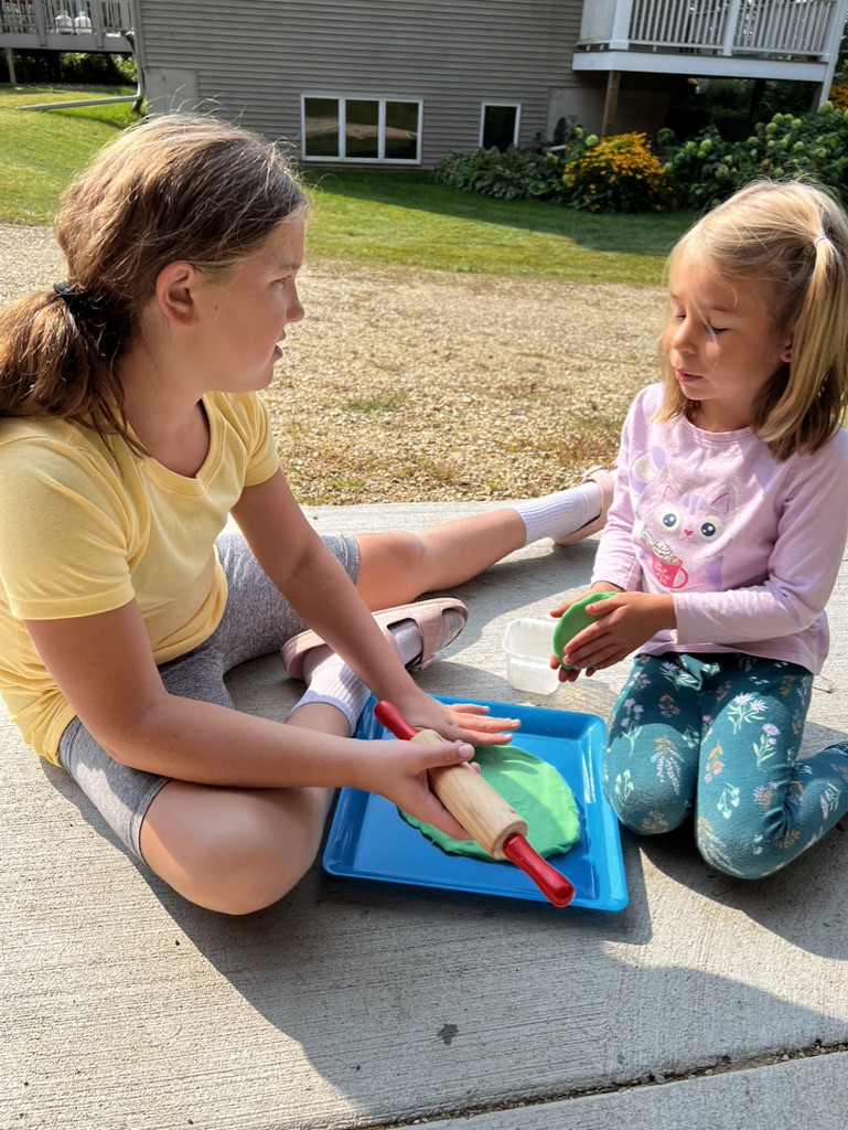 girls talking